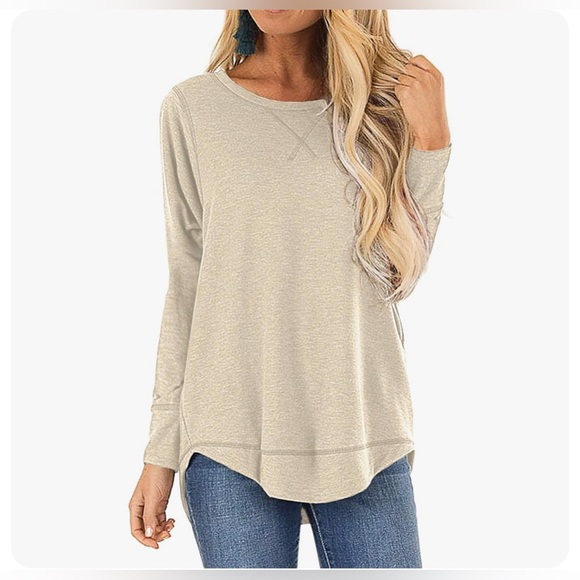 COPY - Hiyiyezi Top Long Sleeve Size Small Cream New with tag - Picture 1 of 1